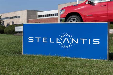 stellantis layoffs